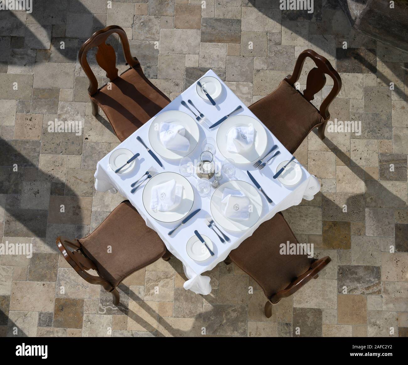 Posto a sedere nel patio a ristorante Iguana in Casa Kimberly, Puerto Vallarta, Jalisco, Messico. Foto Stock