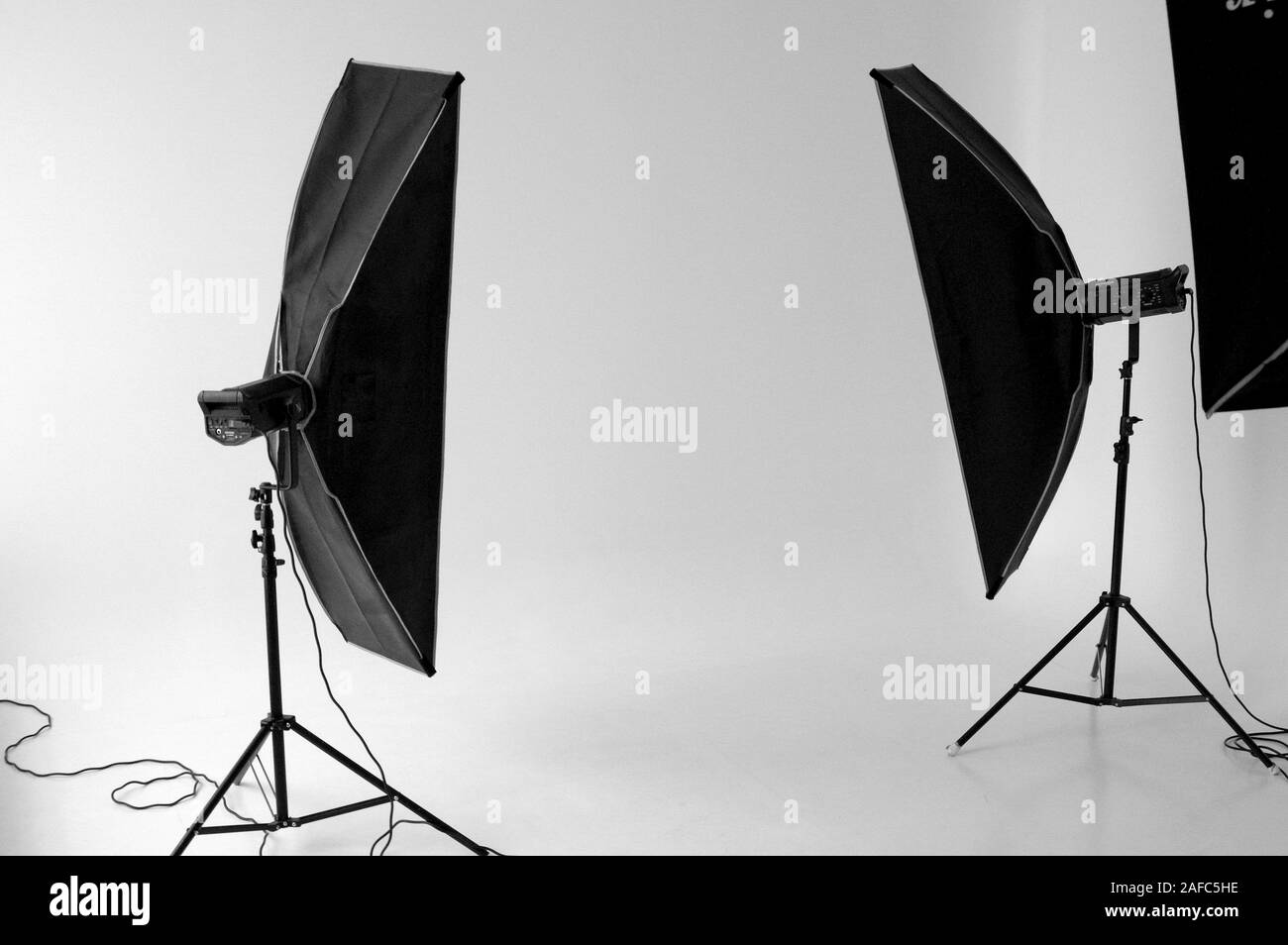 Professional Photo studio con apparecchiature di illuminazione Foto Stock