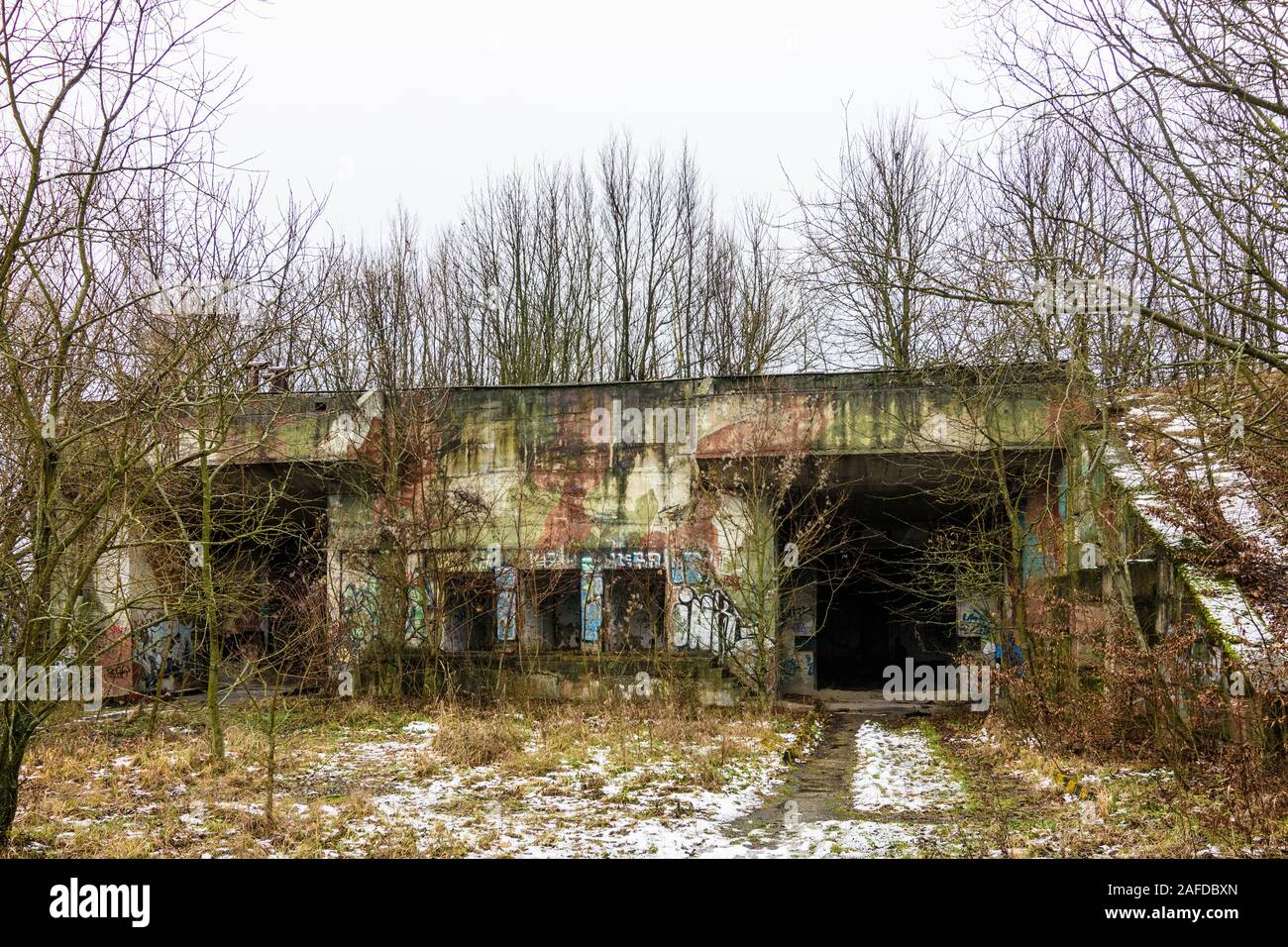 Bratislava (Pressburg): serbatoio bunker, a abbandonato cecoslovacca base missilistica, Guerra Fredda perso il posto, a Devinska Kobyla (Thebener Kogel), distretto Devins Foto Stock