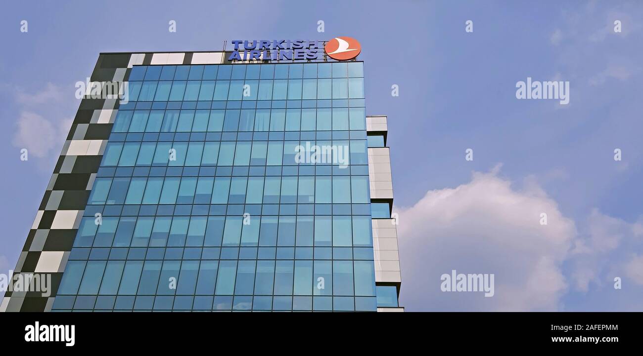 Chisinau in Moldova - Aprile 21, 2019. Turkish Airlines edificio agenzia l ufficio della compagnia aerea Foto Stock