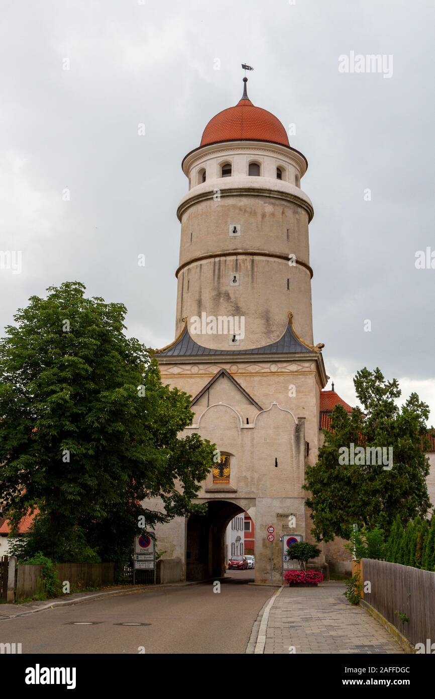 Löpsinger Tor, parte delle mura della città di Nördlingen, distretto di Donau-Ries, Svevia, Baviera, Germania. Foto Stock
