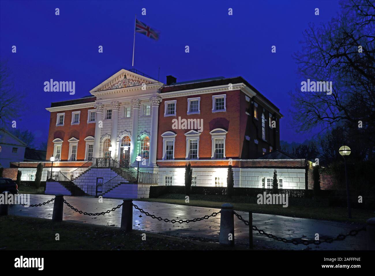 Warrington Town Hall, WBC, crepuscolo, Sankey Street, Warrington, Cheshire, Inghilterra, Regno Unito, WA1 Foto Stock