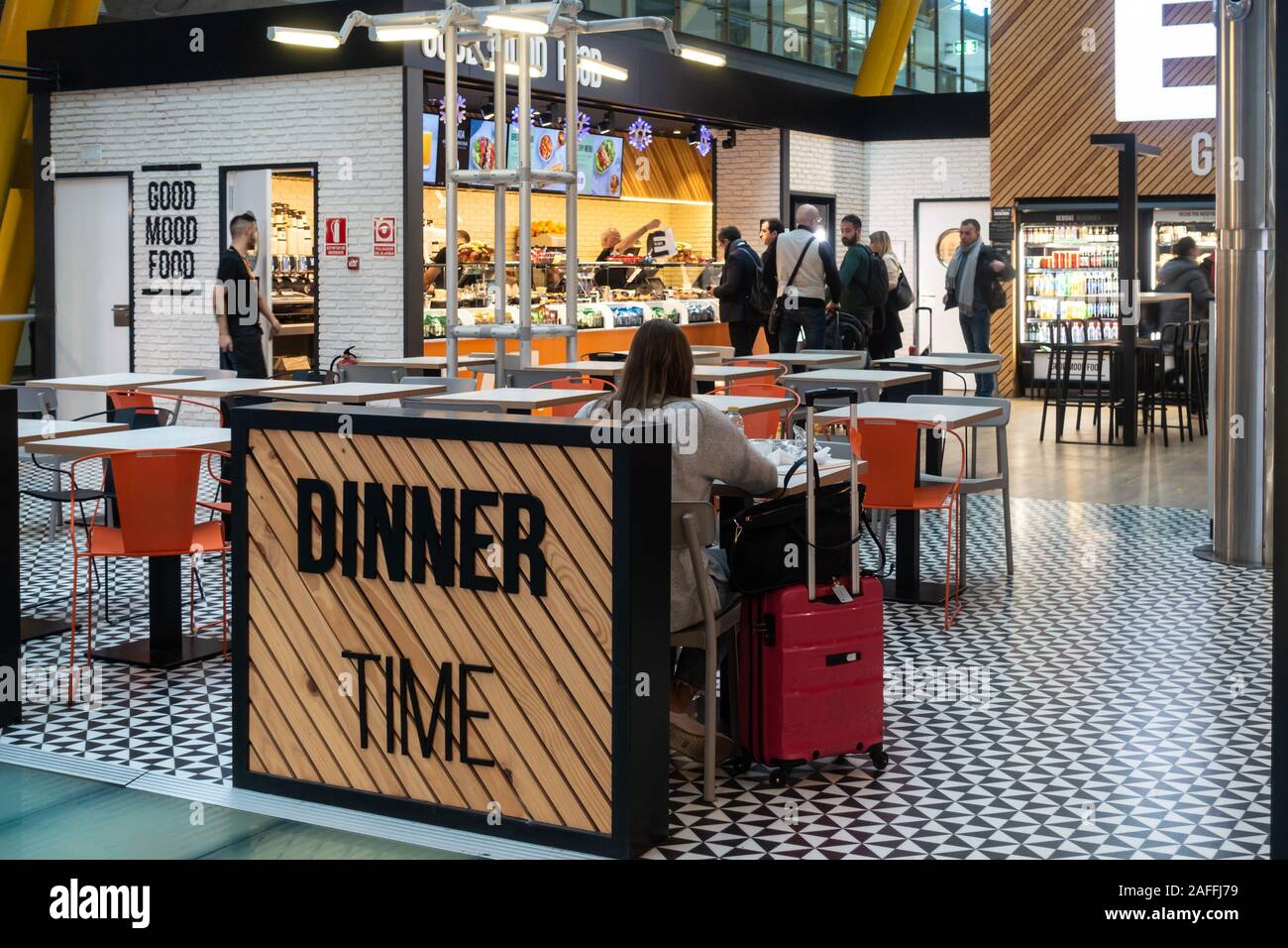 Mangiare sandwich shop nel Terminal 4 di Madrid Barajas Adolfo Suárez Aeroporto, Madrid, Spagna Foto Stock