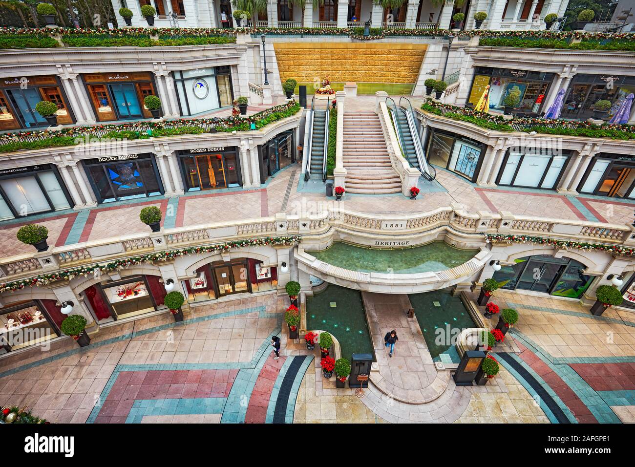 Ingresso al centro commerciale di lusso a 1881 composto del patrimonio. Tsim Sha Tsui, Kowloon, Hong Kong, Cina. Foto Stock