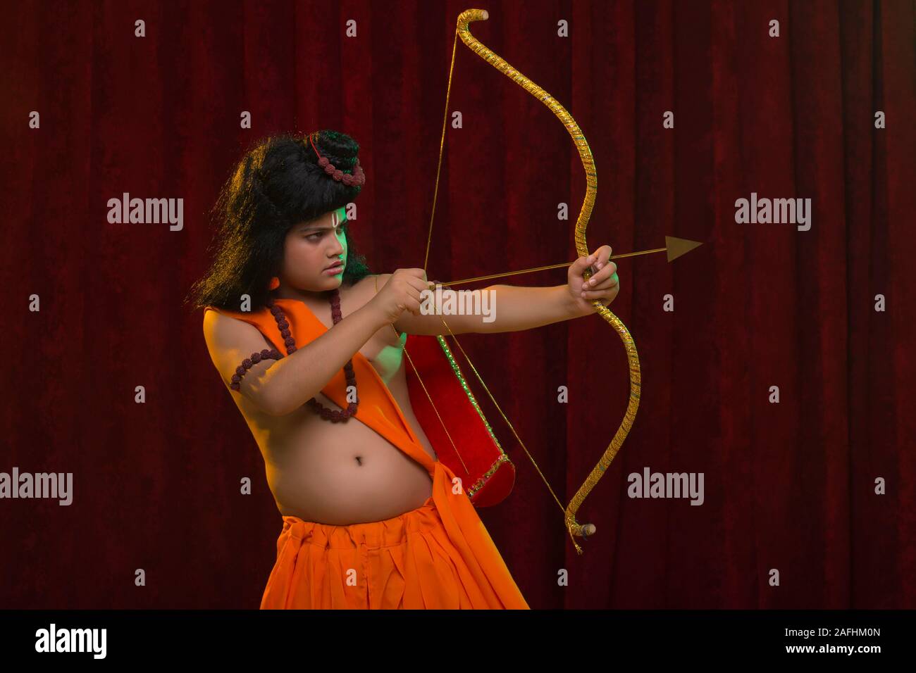 Signore Rama uccidendo con arco e frecce Foto Stock