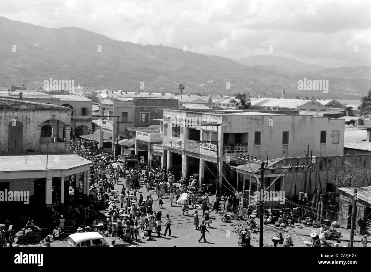 Blick auf die Innenstadt von Port-au-Prince, 1967. Vista del centro della città di Port au Prince, 1967. Foto Stock
