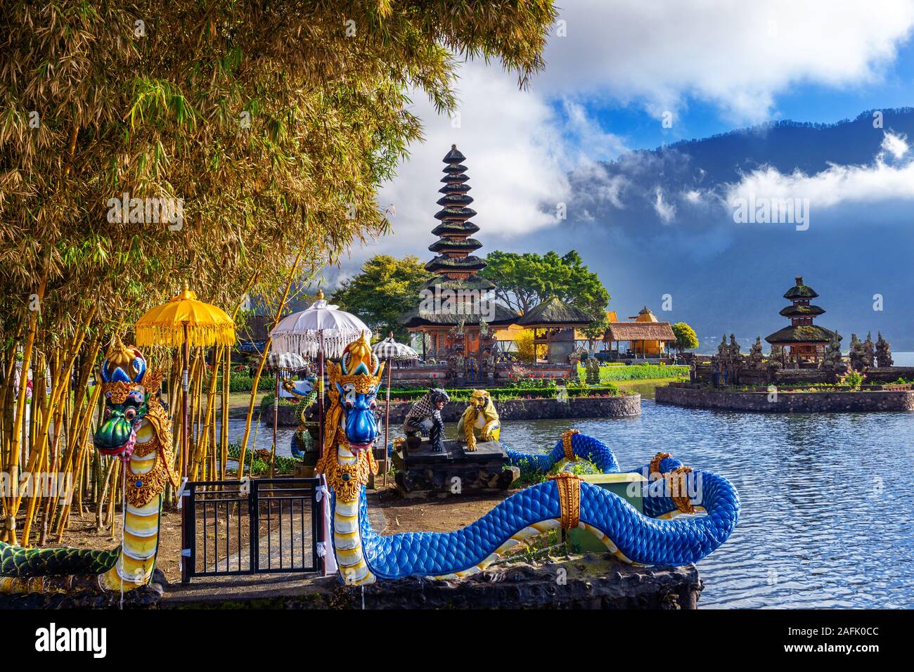 Pura Ulun Danu bratan tempio di Bali, Indonesia. Foto Stock