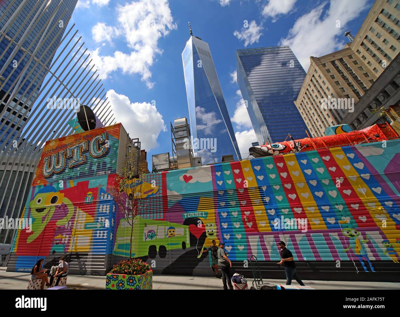 WTC, World Trade Center Place, New York City, New York, New York state, USA, con blocchi di uffici sullo sfondo Foto Stock