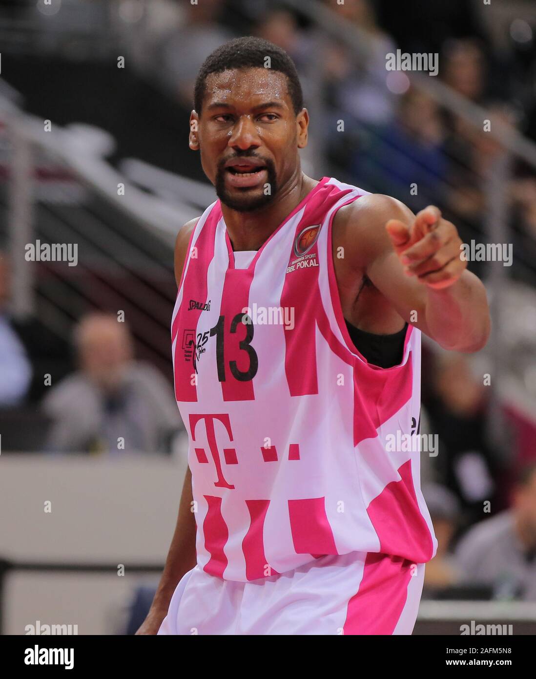 Bonn, Germania, 15.12.2019, Telekom Dome, Basket, MagentaSport BBL Cup, cesti di Telekom Bonn vs pecora ceste Oldenbrug: Yorman Polas Bartolo (Bonn) Foto Stock