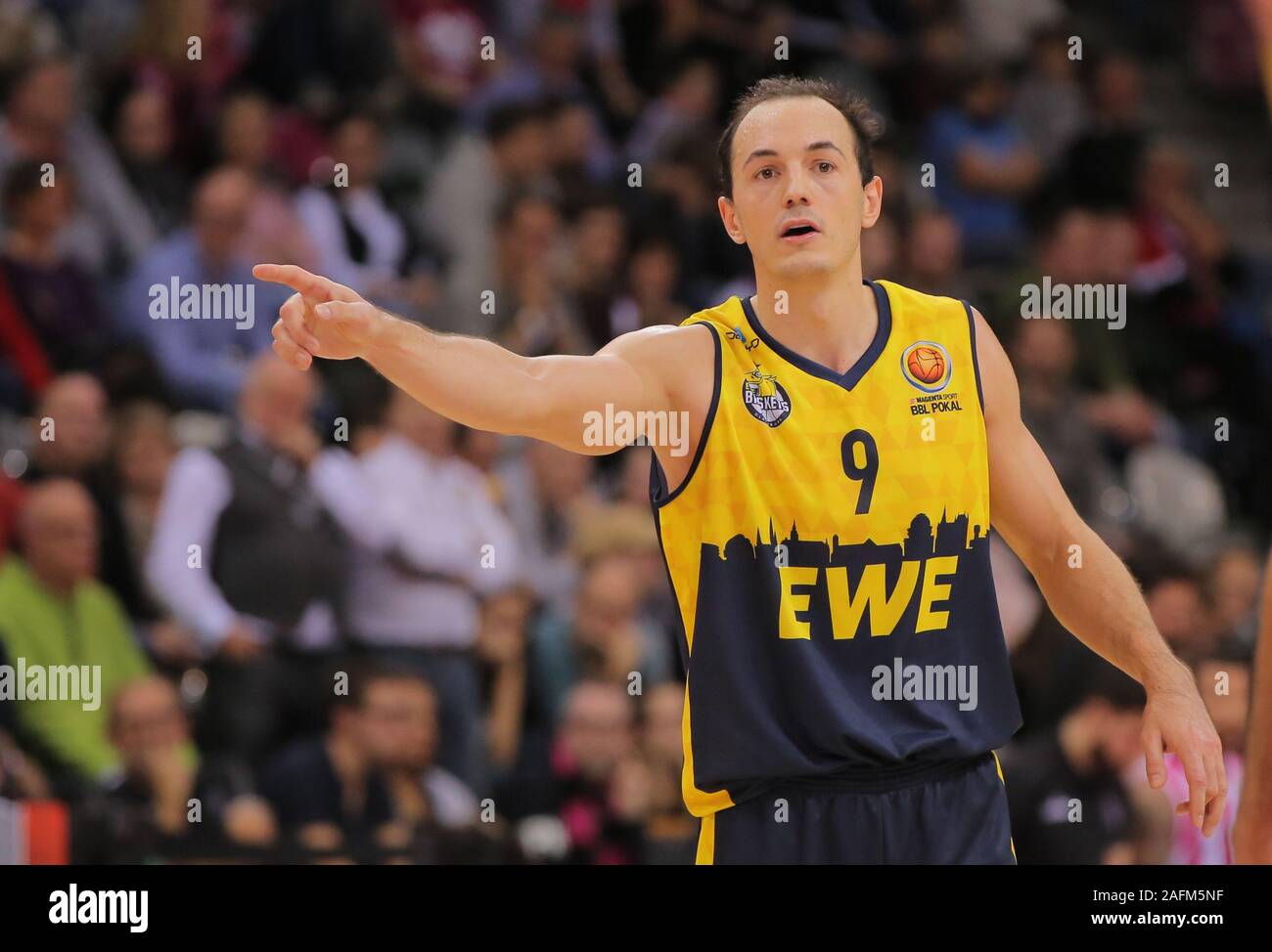 Bonn, Germania, 15.12.2019, Telekom Dome, Basket, MagentaSport BBL Cup, cesti di Telekom Bonn vs pecora ceste Oldenbrug: Karsten Tadda (Oldenburg) Foto Stock