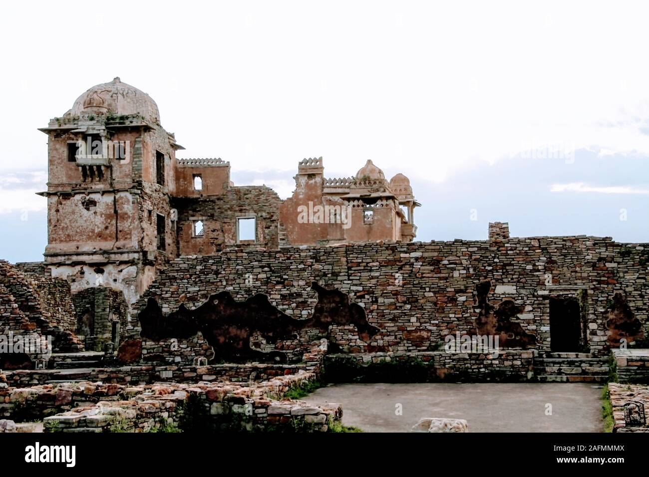 Chittorgarh Fort è uno dei più grandi fortezze in India. Si tratta di un patrimonio mondiale dell UNESCO.Il forte era la capitale di Mewar. Foto Stock