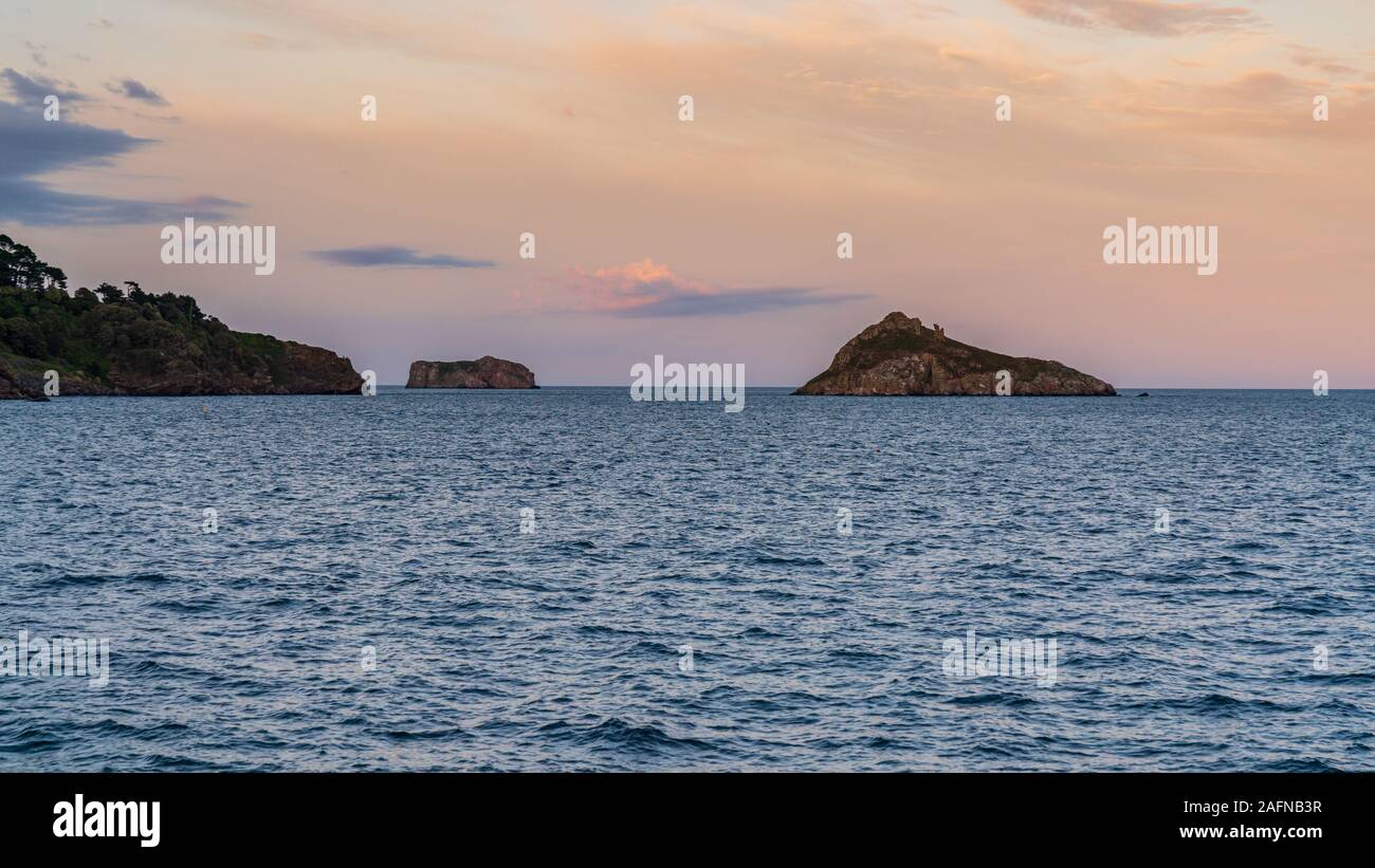 La Thatcher's Rock, visto dal Kilmorie Parcheggio Auto in Torquay, Torbay, England, Regno Unito Foto Stock