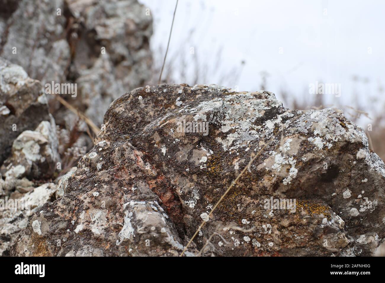 Big Stone su una montagna Foto Stock