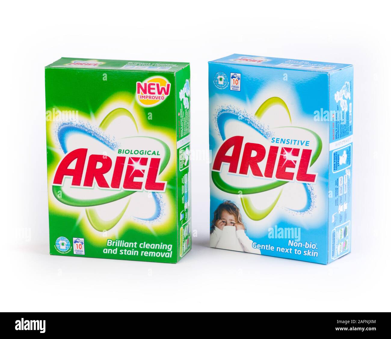 Polvere di lavaggio Ariel, biologica e non biologica prodotta da Procter & Gamble Foto Stock