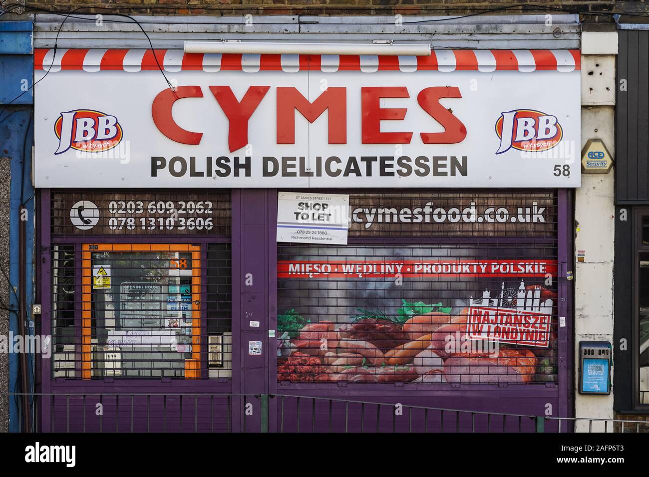Chiuso il negozio polacco in Walthamstow, Londra England Regno Unito Regno Unito Foto Stock