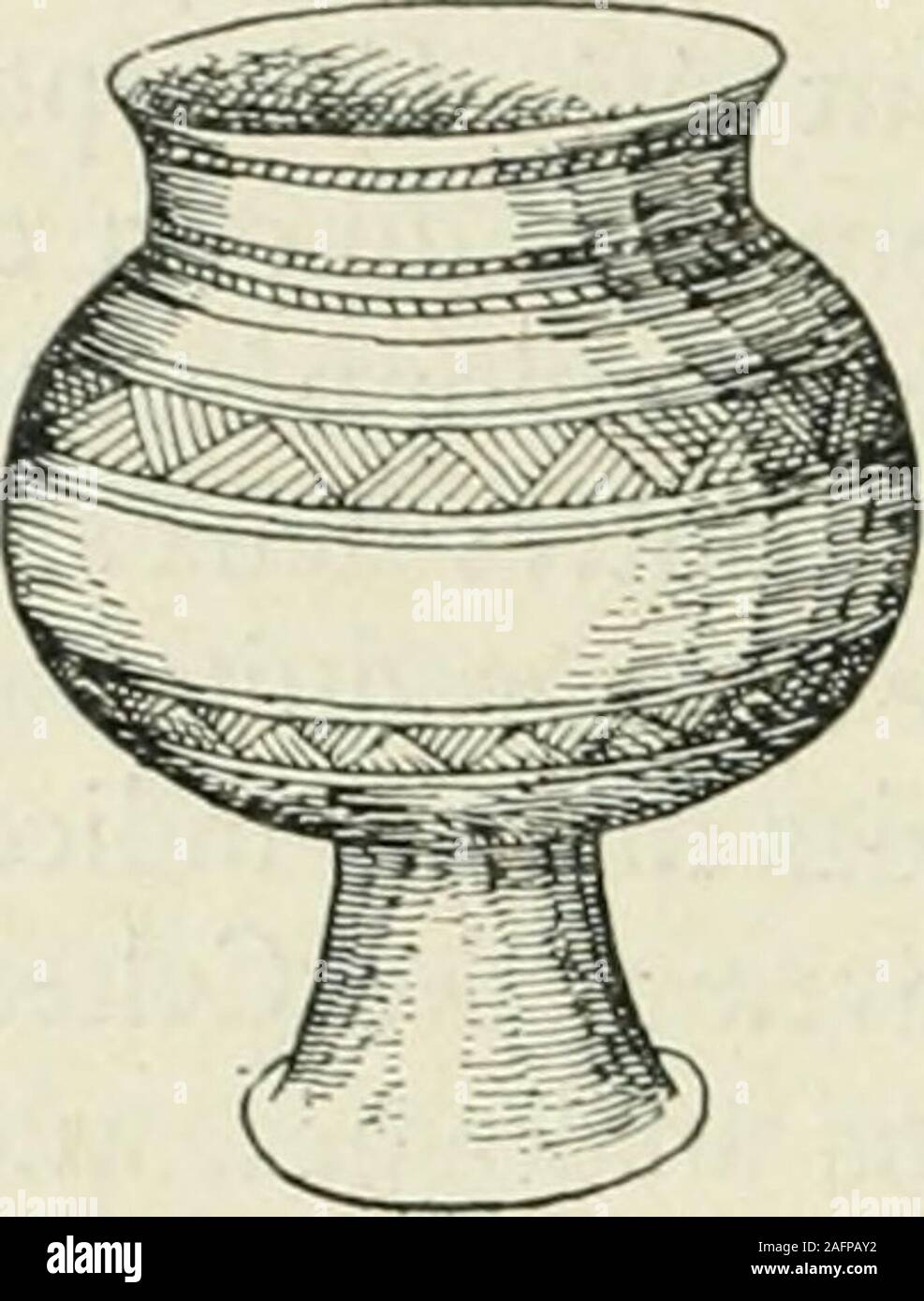 . Revue celtique. ine, à la Grée-de-Cojou, dans la Côle-dOr, à Brully 5.Il y en a dautres. Quant aux vases caractéristiques du Cimetiere de Golasecca,par quoi ses mobiliers funéraires se distinguent surtout desmobiliers funéraires ombriens, cest dans les tumulo bavaroisde la fin de lâge du bronze4 que, jusquà présent jai cru trou- 1. D. Viollier, Essai sur les riti funéraires en Suisse des origines à la con-ricerca romaine, p. 35 sqq., 80 sqq. 2. Voir Plus haut, p. 435, n. 3. DArbois de Jubainville, 0. t., t. I,p. 305. 3. A. Bertrand et S. Reinach, 0. /., P. 82. J. Déchelette, 0. /., Pag.669 ; Foto Stock