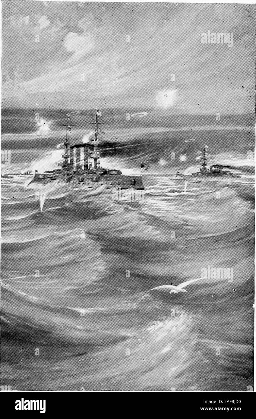 . Schley e Santiago; uno storico conto del blocco e distruzione finale della flotta spagnola sotto il comando di Ammiraglio di Pasquale Cervera, 3 luglio 1898. e chi era in chargeof pistola, e dele Lieutenant-Commander-hanty ha preso il loro tempo e con grande careprepared per i loro scatti. Gli equipaggi delle navi si sono riuniti per incidente watchthe amid intensa eccitazione. Quandoil fumo del Suwanees primo shot clearedaway solo due bandiere rosse della bandiera wereleft. La shell ha attraversato il centrodel il pavese. Un lieto yell rotto dal recinto equipaggio del Suwanee. Due o tre minuti più tardi th Foto Stock . Schley e Santiago; uno storico conto del blocco e distruzione finale della flotta spagnola sotto il comando di Ammiraglio di Pasquale Cervera, 3 luglio 1898. e chi era in chargeof pistola, e dele Lieutenant-Commander-hanty ha preso il loro tempo e con grande careprepared per i loro scatti. Gli equipaggi delle navi si sono riuniti per incidente watchthe amid intensa eccitazione. Quandoil fumo del Suwanees primo shot clearedaway solo due bandiere rosse della bandiera wereleft. La shell ha attraversato il centrodel il pavese. Un lieto yell rotto dal recinto equipaggio del Suwanee. Due o tre minuti più tardi th Foto Stock