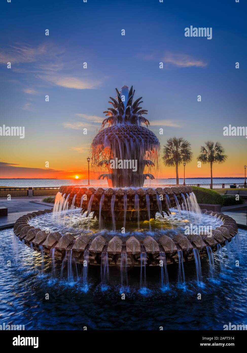Waterfront Park è un parco di 5 ettari lungo circa 800 metri del fiume Cooper a Charleston, South Carolina. Foto Stock