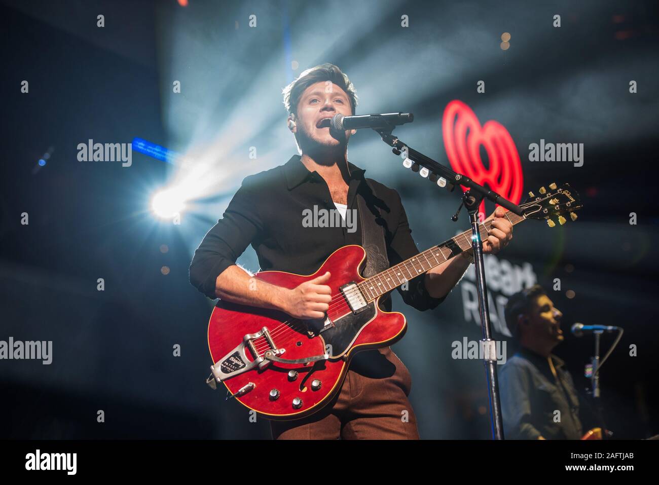 WASHINGTON, DC - 16 dicembre: Niall Horan esegue sul palco durante il caldo 99.5's Jingle Ball 2019 su dicembre 16, 2019 a Washington, DC. Foto: Lisa Walker/imageSPACE/MediaPunch Foto Stock