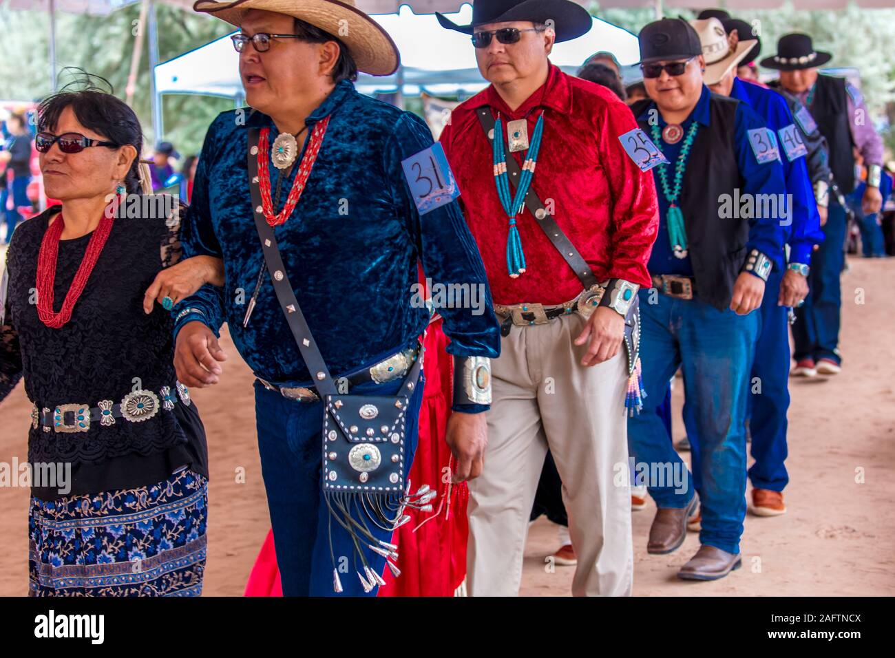 Agosto 11, 2019 - GALLUP NEW MEXICO, STATI UNITI D'AMERICA - Nativi Americani al cerimoniale di canto e danza al novantottesimo Gallup Inter-tribal Indian Ceremonial, Nuovo Messico Foto Stock