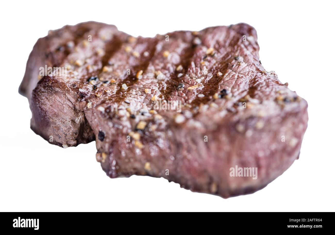 Grigliate di carni bovine (messa a fuoco selettiva) isolato su sfondo bianco Foto Stock