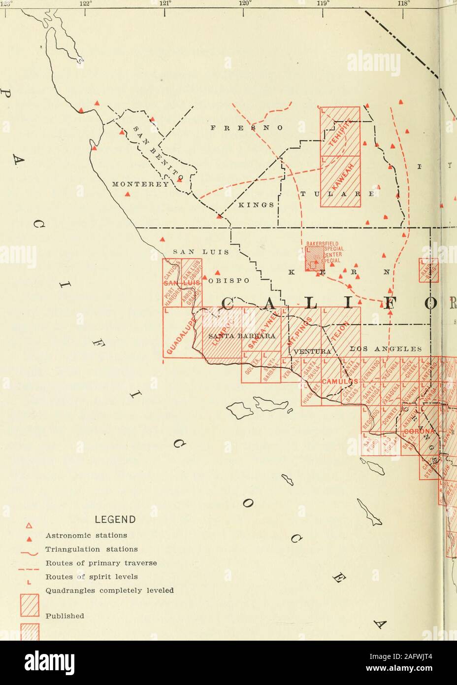 . Le relazioni annuali del dipartimento dell'interno 1905. Texas.-l'Vanhorn 30-minute del quadrangolo di El PasoCounty era controllata da Arthur montanti, che occuparono4 stazioni primarie e si trova a 9 punti secondari. Un area di circa 5 mila chilometri quadrati nel northeasternpart dello Stato è stato controllato durante l'inverno andspring di 1904-5 dal sig. Sledge Tatum, topografo,che correva un primario-attraversano la linea 597 miglia in lengththrough le contee di Bowie, Cass, Fannin, Gregg,Harrison, Lamar Marion, Red River, Tito, e Upshur.Questa linea è stata eseguita approssimativamente lungo il parallels andmeridians confinanti con Foto Stock