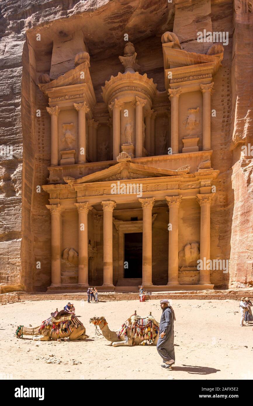 Nabataean sito archeologico di Petra, elencato come patrimonio mondiale dall' UNESCO, Giordania, Medio Oriente Foto Stock