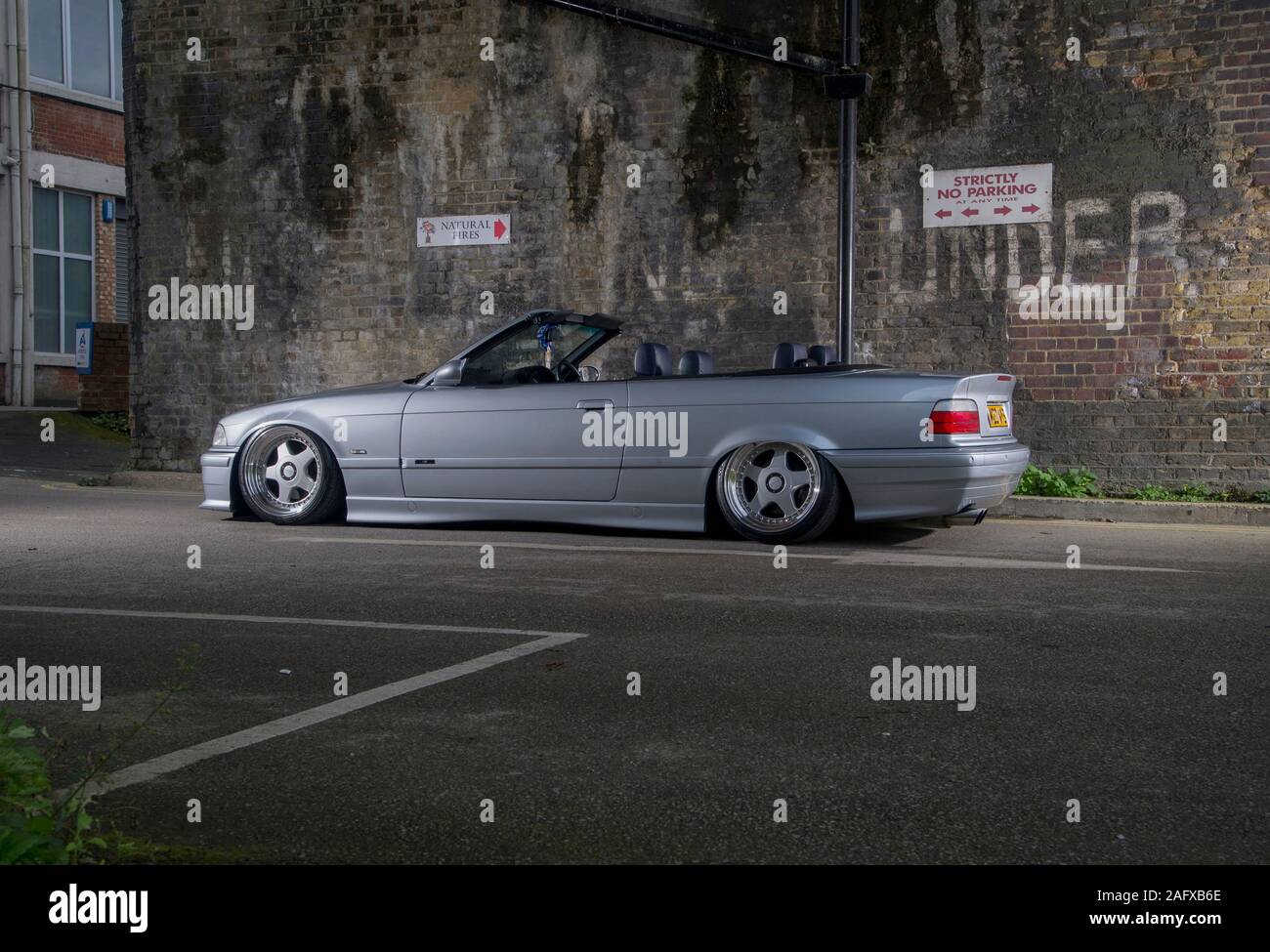 BMW E36 forma M3 3 convertibile di serie con sospensione pneumatica Foto Stock