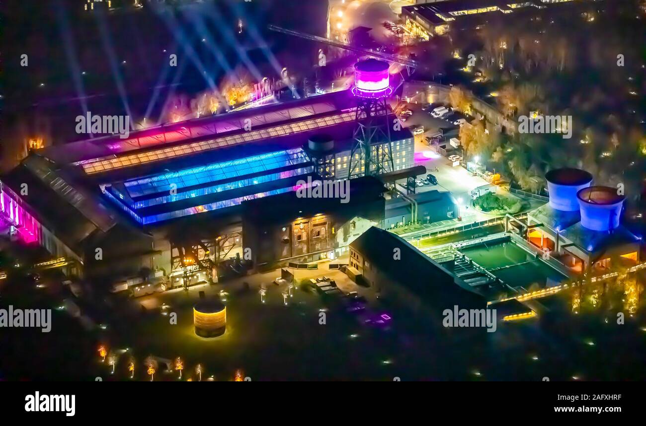 Foto aerea, illuminato, illuminato secolo hall, celebrazione di 1LIVE, premio della 1Live corona, volo notturno su Bochum, Bochum, Ruhrgebiet, Ger Foto Stock