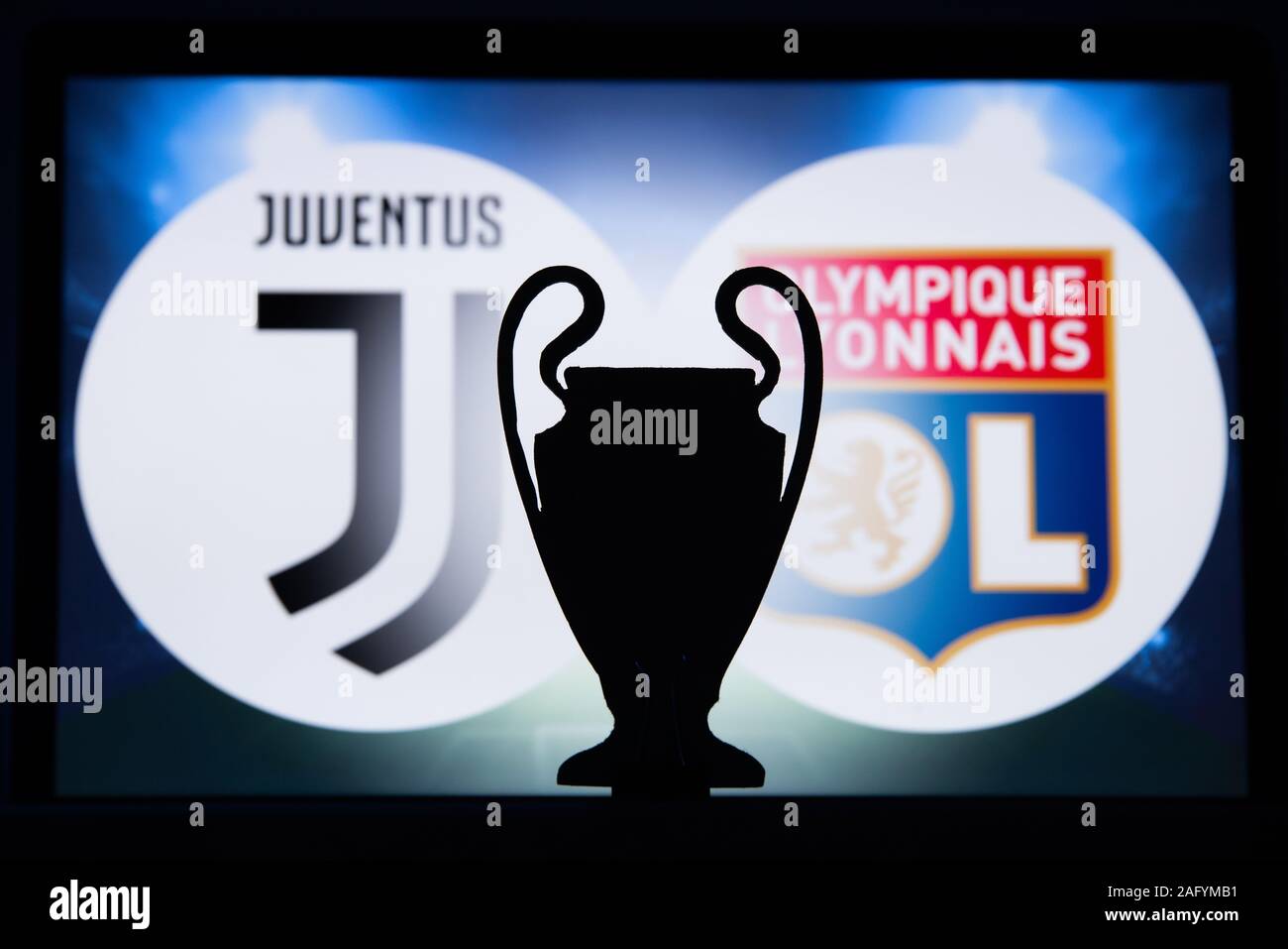 UEFA Champions League 2020, Round del 16 UCL calcio, stadio di knockout, playoff, ufficiale Adidas palla calcio 2020 Foto Stock