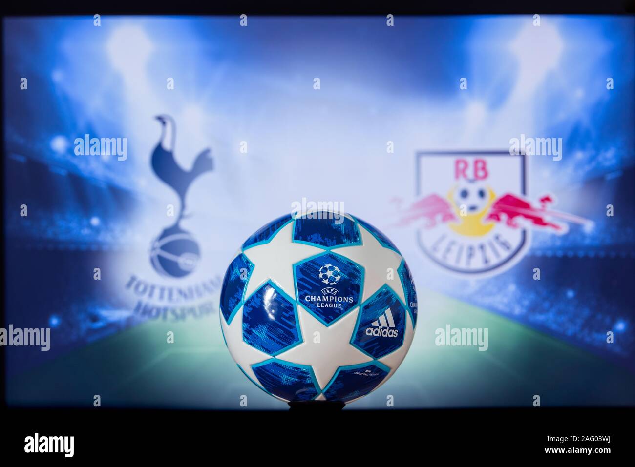 UEFA Champions League 2020, Round del 16 UCL calcio, stadio di knockout, playoff, ufficiale Adidas palla calcio 2020 Foto Stock