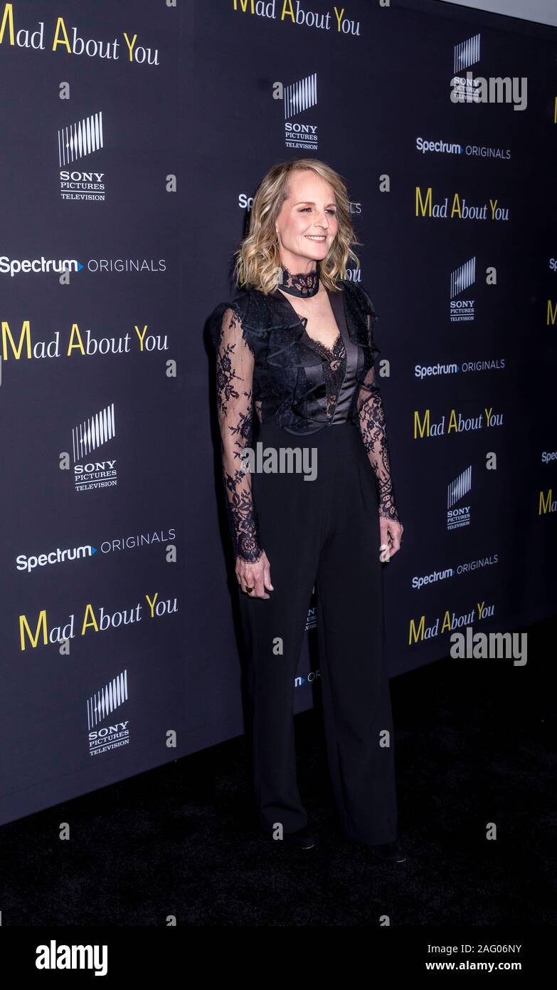 New York, NY, Stati Uniti d'America - 16 dicembre 2019: Helen Hunt assiste il "pazzo circa voi" red carpet evento al Rainbow Room al Rockefeller Center, Manhattan Foto Stock