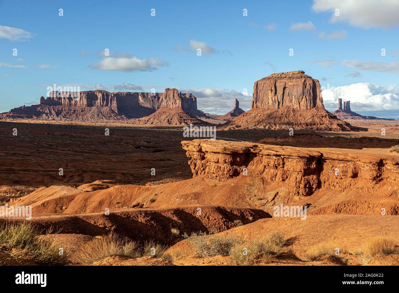 Arenaria buttes da John Ford Point si affacciano, Monument Valley, Arizona/Utah Foto Stock