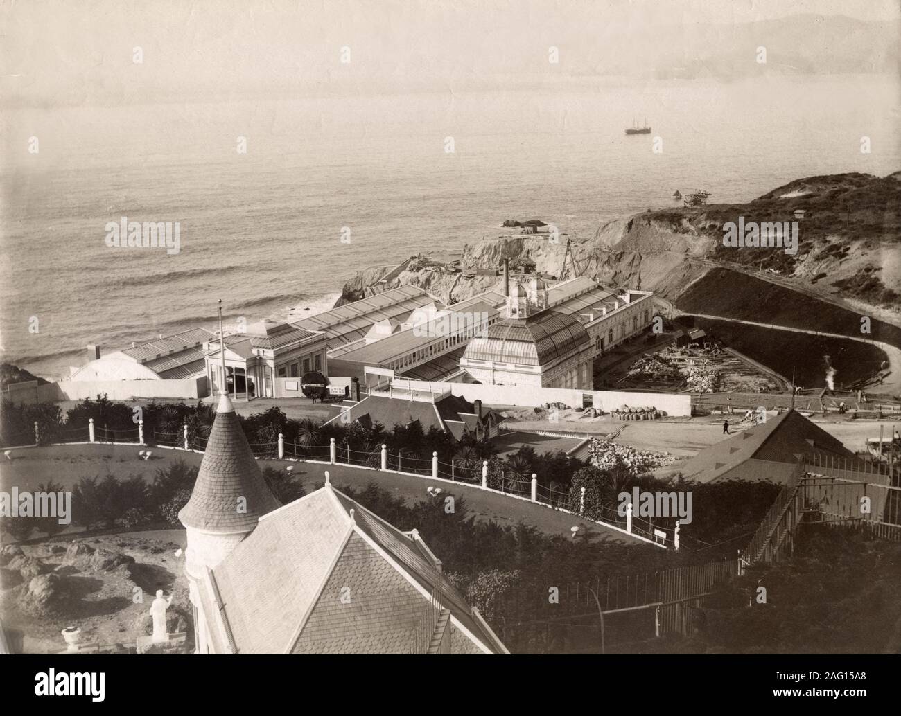Nei primi anni del XX secolo vintage premere fotografia - Sutro Bagni, dal Sutro Heights, San Francisco, California USA Foto Stock