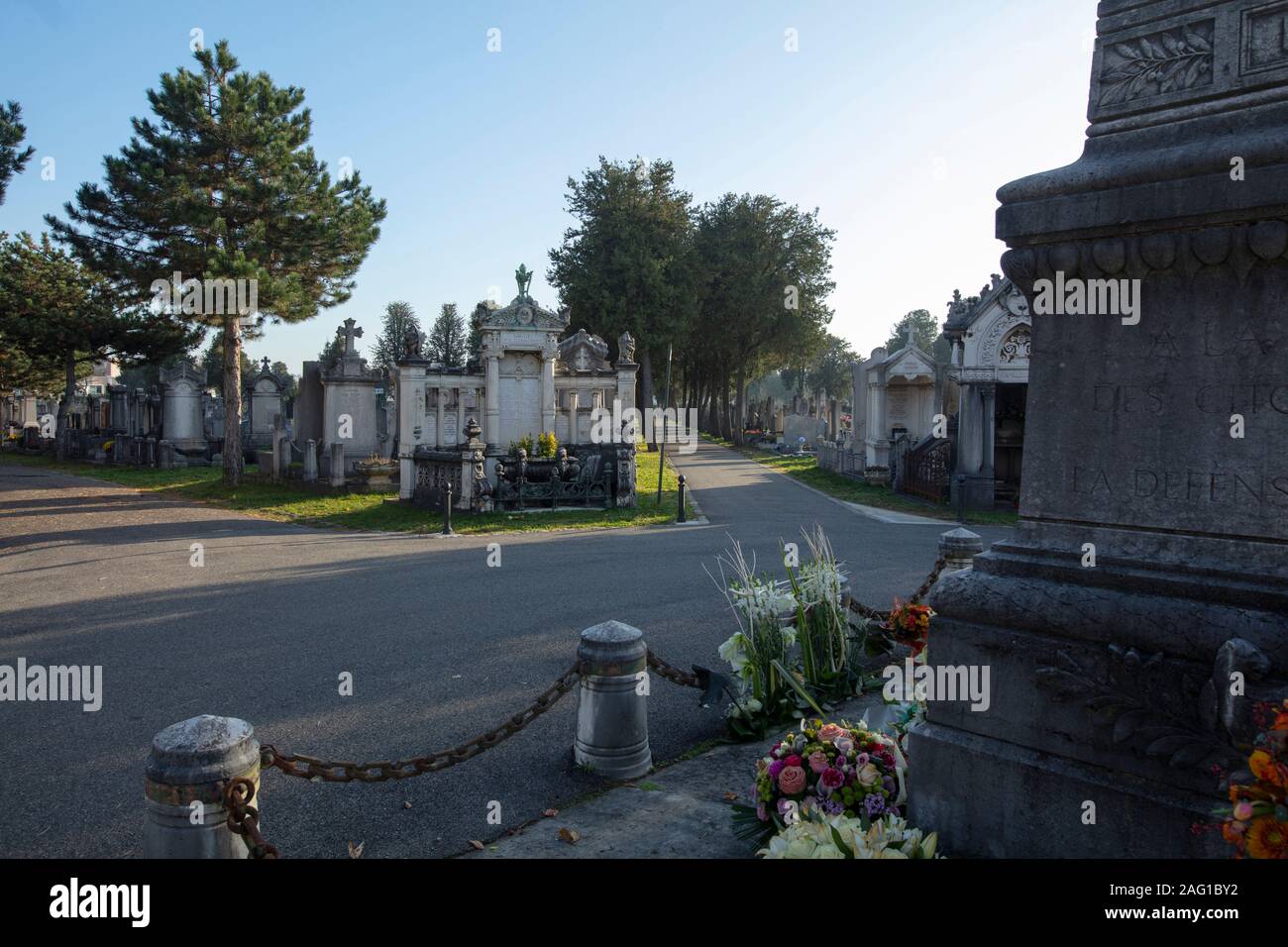 Lione, Francia, Europa, 6 dicembre 2019, la vista della tomba di famiglia della famiglia lumiere compresi i fratelli Lumiere nel nuovo cimitero Guillotiere Foto Stock