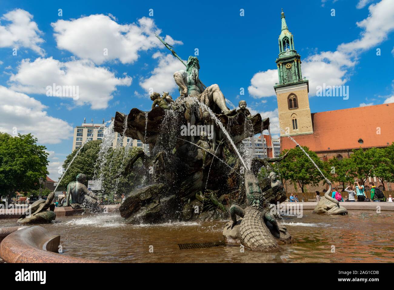 La fontana del Nettuno o Neptunbrunnen, Berlino, Germania Foto Stock