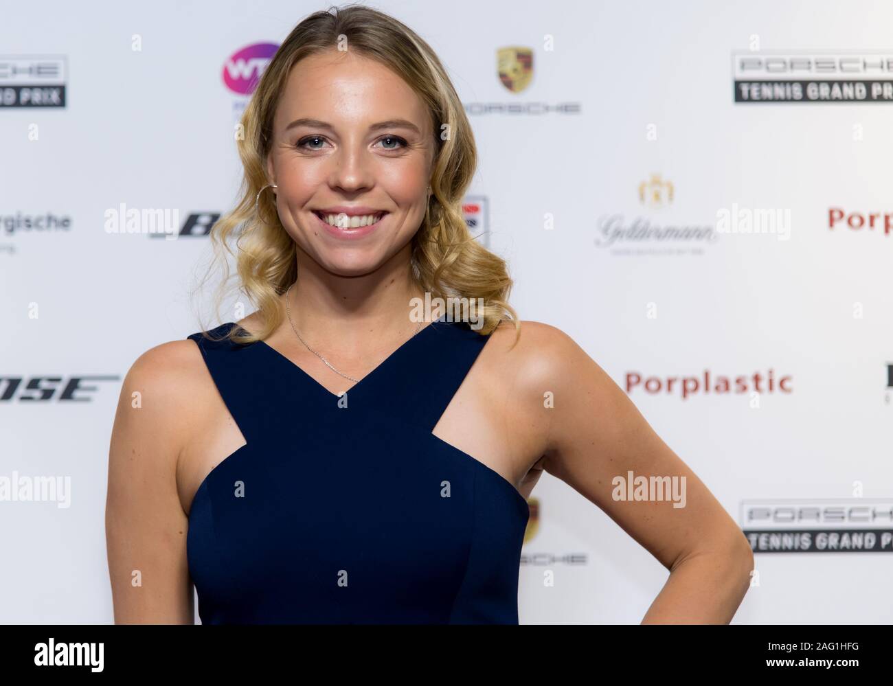 Anett Kontaveit di Estonia arriva al Partito dei giocatori del 2019 Porsche Tennis Grand Prix WTA Premier torneo di tennis Foto Stock