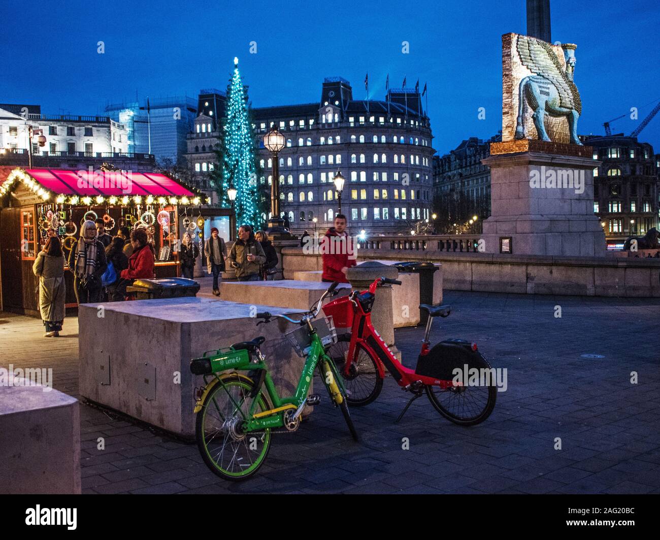 Mercatini di Natale a Trafalgar Square a Londra. Regno Unito Foto Stock