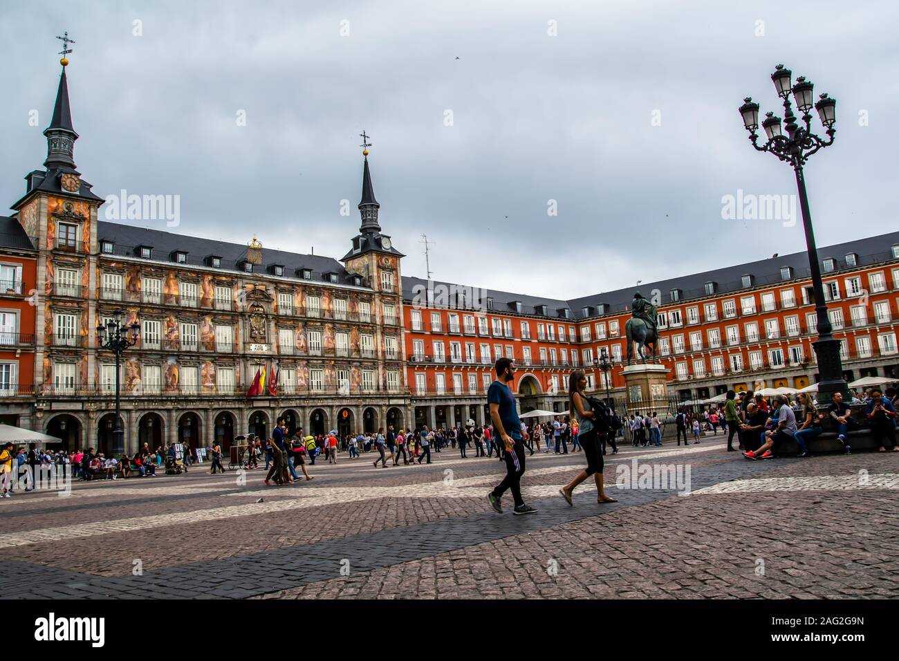 La centrale quartiere di Huertas a Madrid, capitale del Regno di Spagna Foto Stock