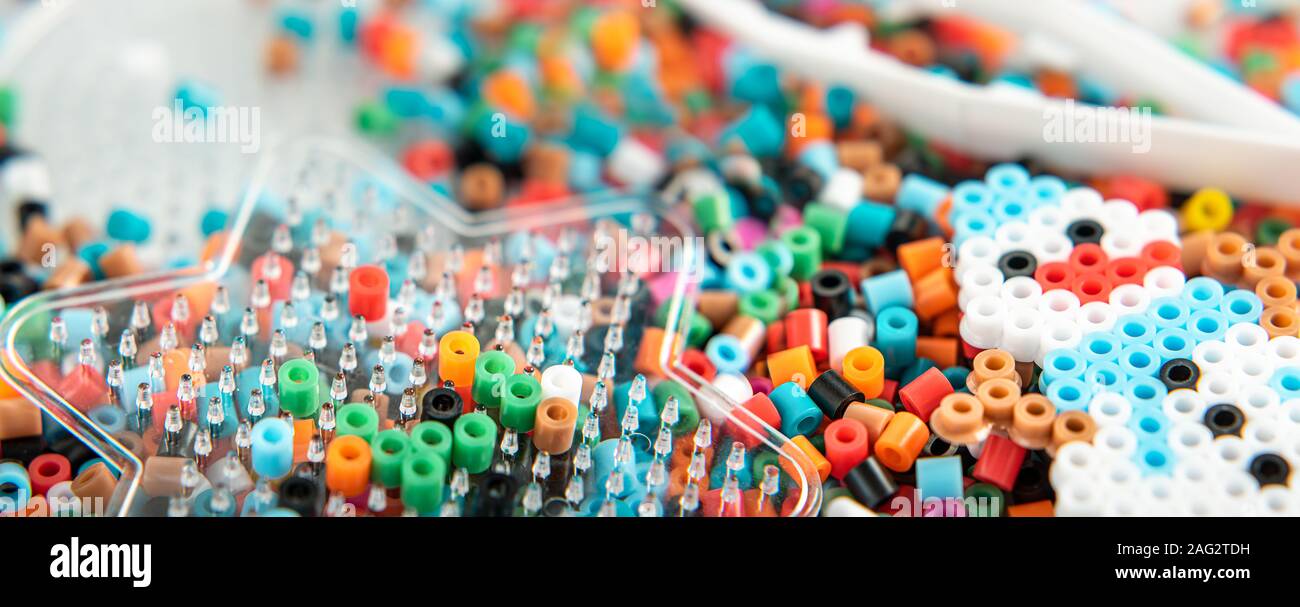 Hama Perline A Righe Multicolore - 3000 Pezzi Per Lavoretti Creativi E Motricità Fine