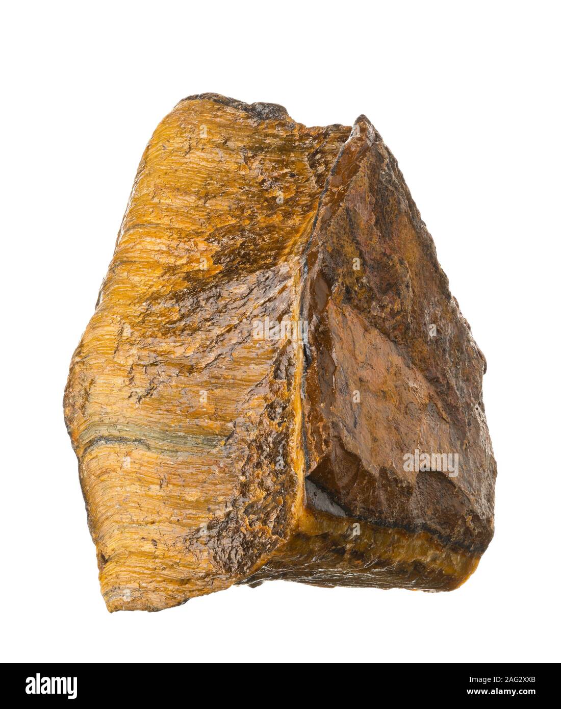 Raw, intonso occhio di tigre (chiamato anche occhio di tigre minerali isolati su sfondo bianco Foto Stock