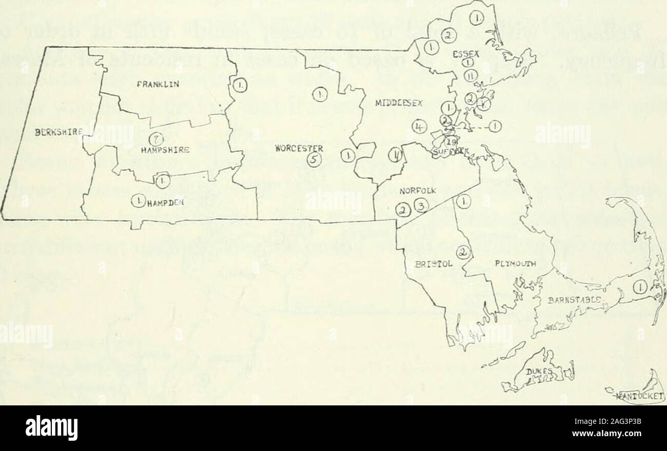 . Il giornale americano di medicina tropicale. U-20 21-30 31-40 41-50 61-60 61-70 71-80 diagramma C. che mostra l'età-incidenza di dissenteria da record di sette hos-pitals in o vicino a Boston tra gli anni 1917 e 1921 compresi. Sulla base di casi68. Casi di dissenteria ha riferito al Massachusetts Dipartimento di stato della salute da anni in teak città stato OP BOSTON MEMBRO HOSPITALAT MEDFIELD 1917 160 56 60 1918 77 10 7 1919 23 6 0 1920 37 3 13 1921 25 5 0 MALATTIE TROPICALI IN MASSACHUSETTS 507 piccoli-varicella Small-varicella è il terzo in ordine di frequenza che mostra un totale di 137 casi per il periodo. Il più grande numero di ca Foto Stock