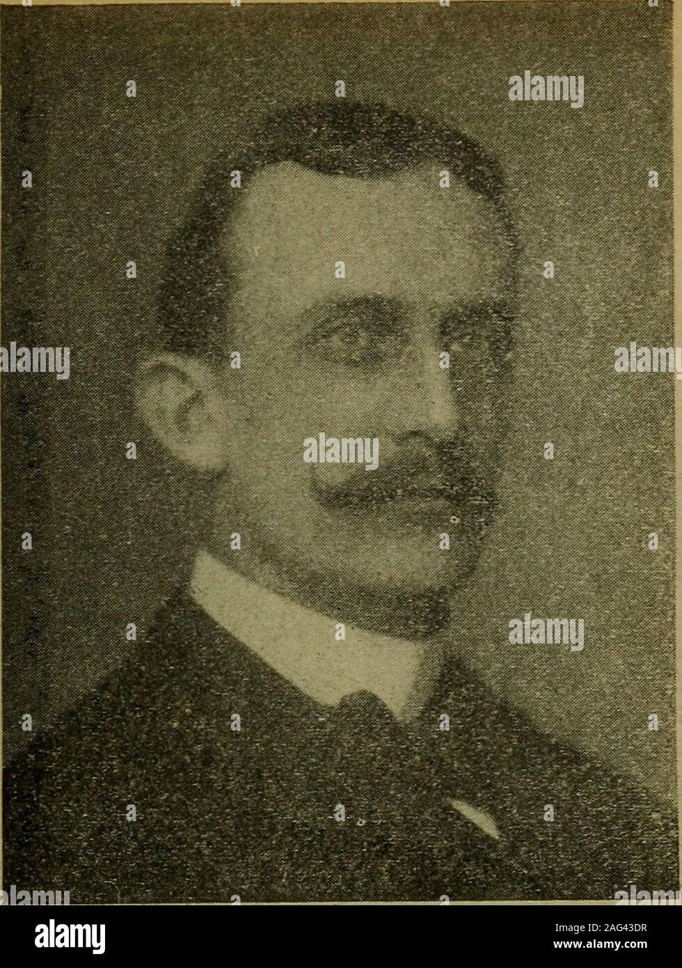 . Chi è chi in politica dello stato. ELWEiLL, CHARLES E., 23d Essex, sost.,Rockport. Vi nacque il 20 giugno 1882; publicschools, Gloucester Business college. Produttore Pishglue. Uomini rossi, I. O. O. F.(accampamento), muratori. House 10, commettere-tee su porti e terre pubbliche (cancelliere). 11, porti e terre pubbliche, pa.y rotolo. 154. FAY, WILTON B., 27 Middlesex, sost.Bedford. Nato a Hyde Park, Ottobre 3, 1865;scuole pubbliche, Commercialista, sost. club ofMass., Horticultural Society, Middlesex,Medford, quartiere, Medford Boatclubs, Medford Historical Society, Rep.comitato statale 1908-09-10-ll, sost. citycommittee (c. Foto Stock