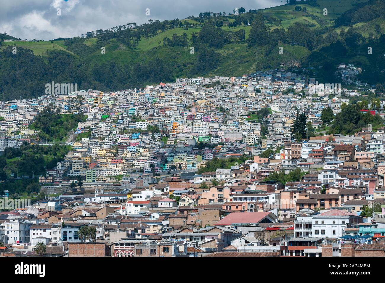 Case in un sobborgo di Quito, Ecuador. Foto Stock