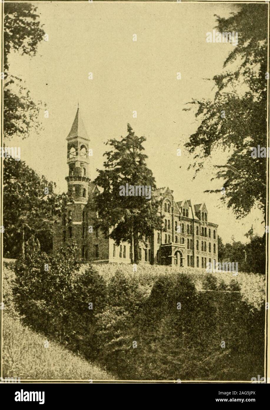 . Storia, genealogici e biografico, delle famiglie di Eaton. REV. GEORGE WASHINGTON Eaton, D. D., LL. D.Presidente Colgate University di Hamilton, N. Y. (659). EATOX HALL, COLGATE UNIVERSITY WELSH ramo 661 egli non sapeva nulla di codardia ma incontrato everyissue sulla terra alta di manli cristiano-ness. La sua prima ed ultima domanda su anysubject era è giusto?. Che determinedin la propria mente, la sua posizione è stata takenwhether si fermò da solo o con la moltitudine. La sua memoria è stata prodigiosa, suo eloquencemassive. Egli era come candida come un bambino, insympathy con il debole, il torto eil sofferenza extra Foto Stock