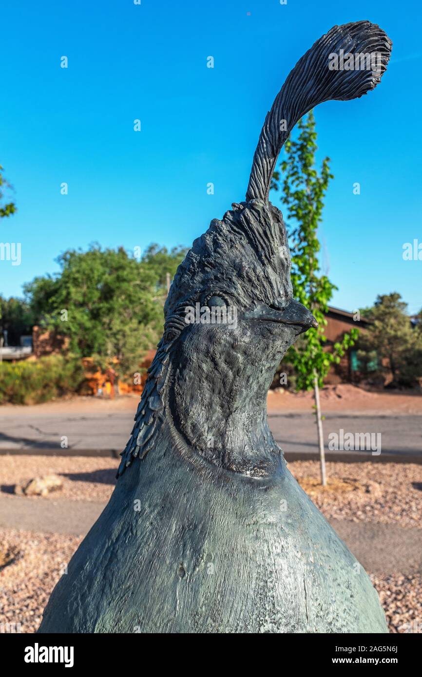 Arte pubblica scultura da Tim Mullane: 'Gambel's Quaglia (2019)' in vista del cielo Park, Corrales, Nuovo Messico Foto Stock