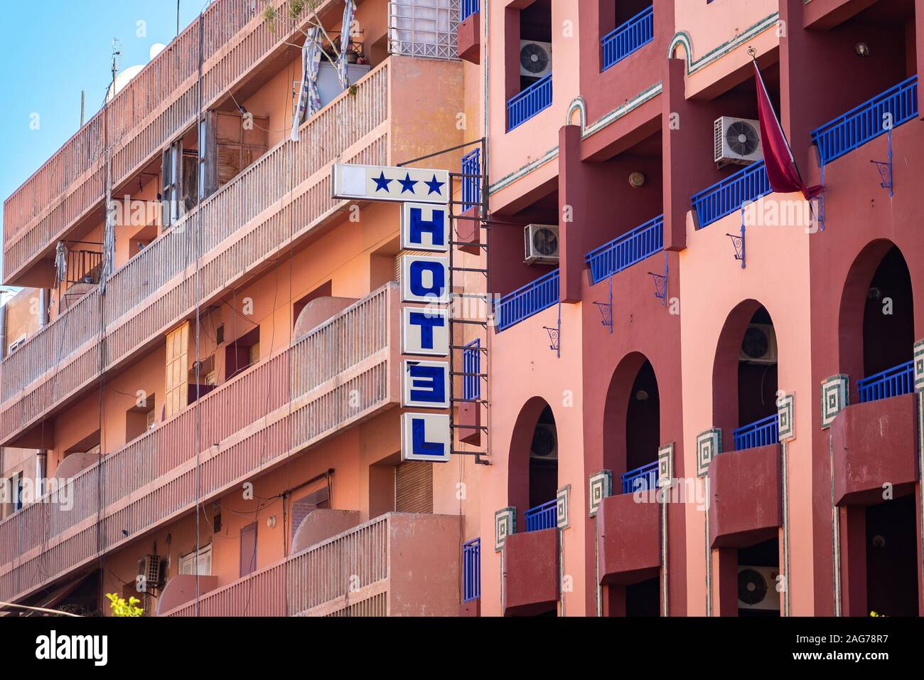 Marrakech, Marocco - un hotel di tre stelle digital signage Foto Stock