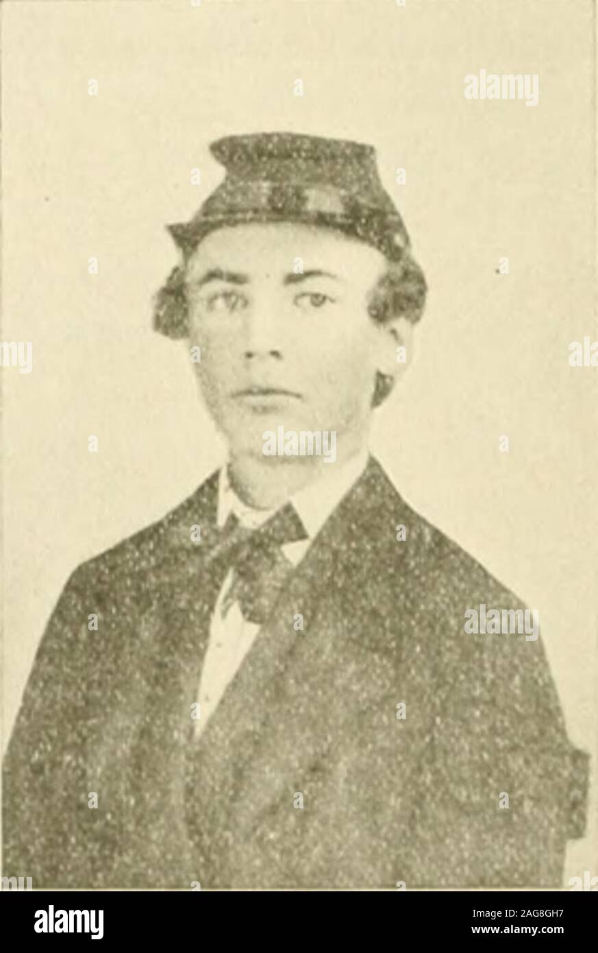 . Una storia biografica di Nodaway Atchison e contee, Missouri : compendio della biografia nazionale. igion il Sisson antenati inclinedto Quaker ordine; i Verdi sono stati Met-odists : i genitori di questo argomento sono stati mem-ber del Middleport congregazione della chiesa theChristian, in cui la fede la familywas allevati. Irom infanzia godendo i(luict. steady-going home vita del ben-a-fare gli agricoltori del sud est della Ohio, il boysv.orkcd sulla fattoria in estate, e tutte, boysai:d ragazze, grandi e piccoli, frequentato in inverno la di.scuola rigorosa, di cui Ohio attl al tempo potrebbe Imast migliori Foto Stock