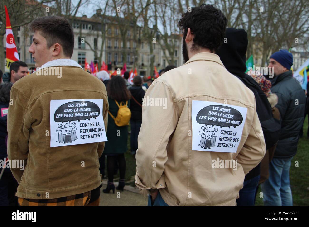 Massiccia mobilitazione contro la riforma delle pensioni con 5000 manifestanti in Niort con per la prima volta la CFDT, ma non sugli stessi punti Foto Stock