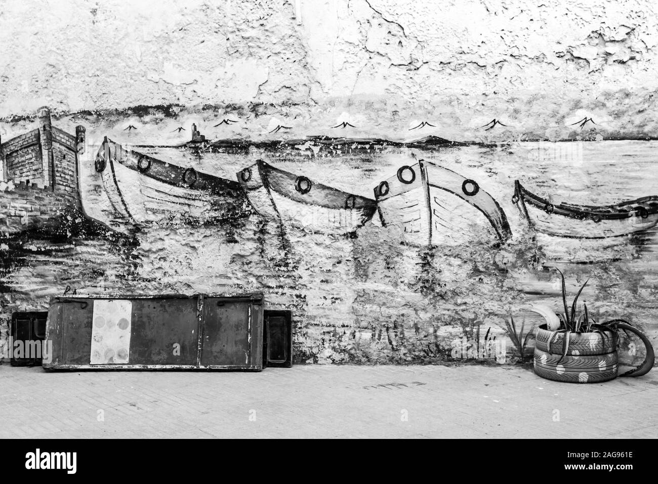 murales a piedi nella medina di essaouira Foto Stock
